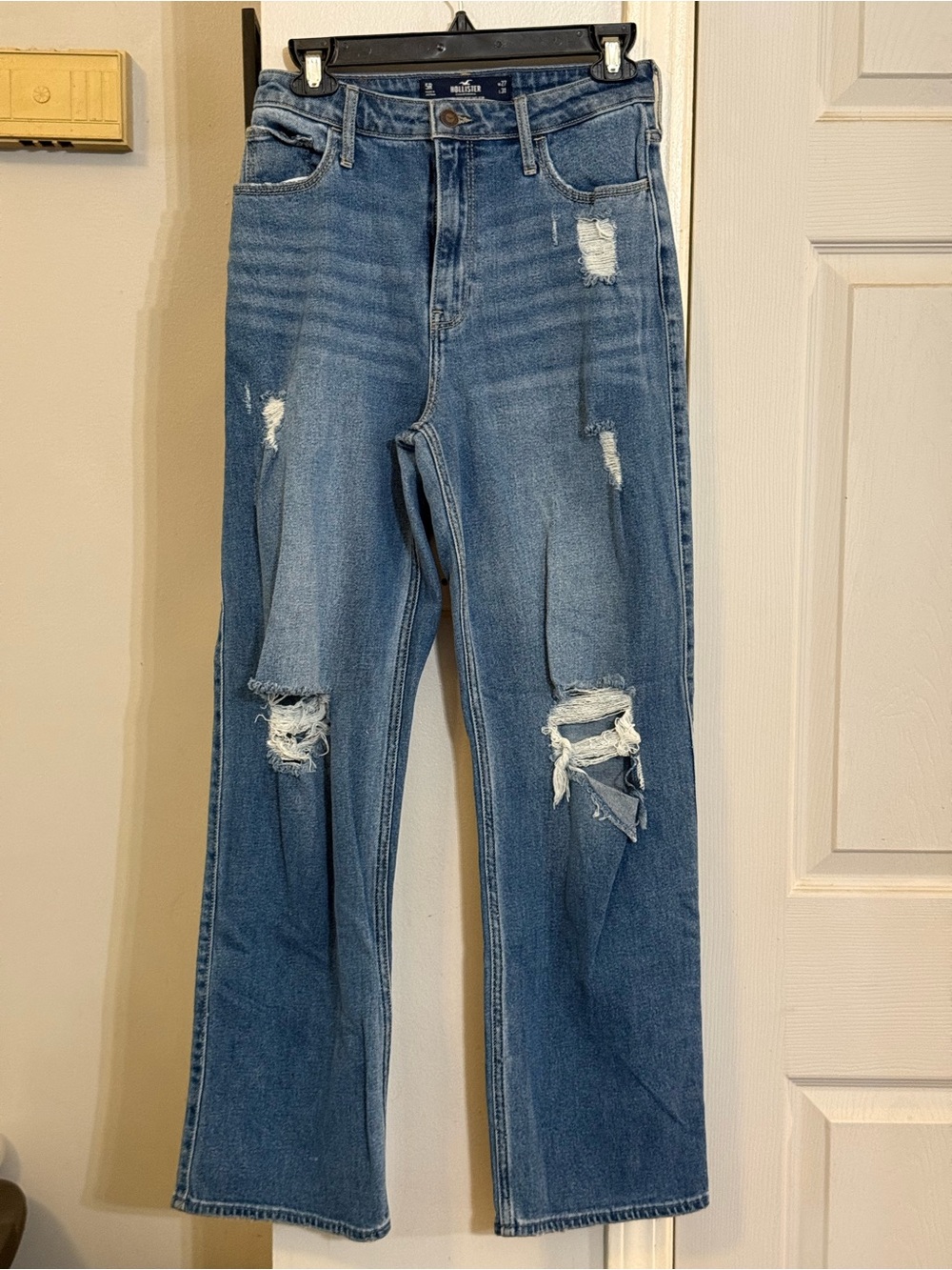 Hollister Distressed Medium Blue Ultra High-Rise Dad Jeans Sz 27/31